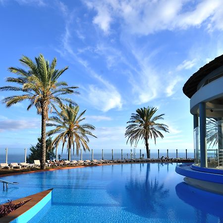 Pestana Grand Ocean Resort Hotel Funchal Dış mekan fotoğraf The pool at the hotel