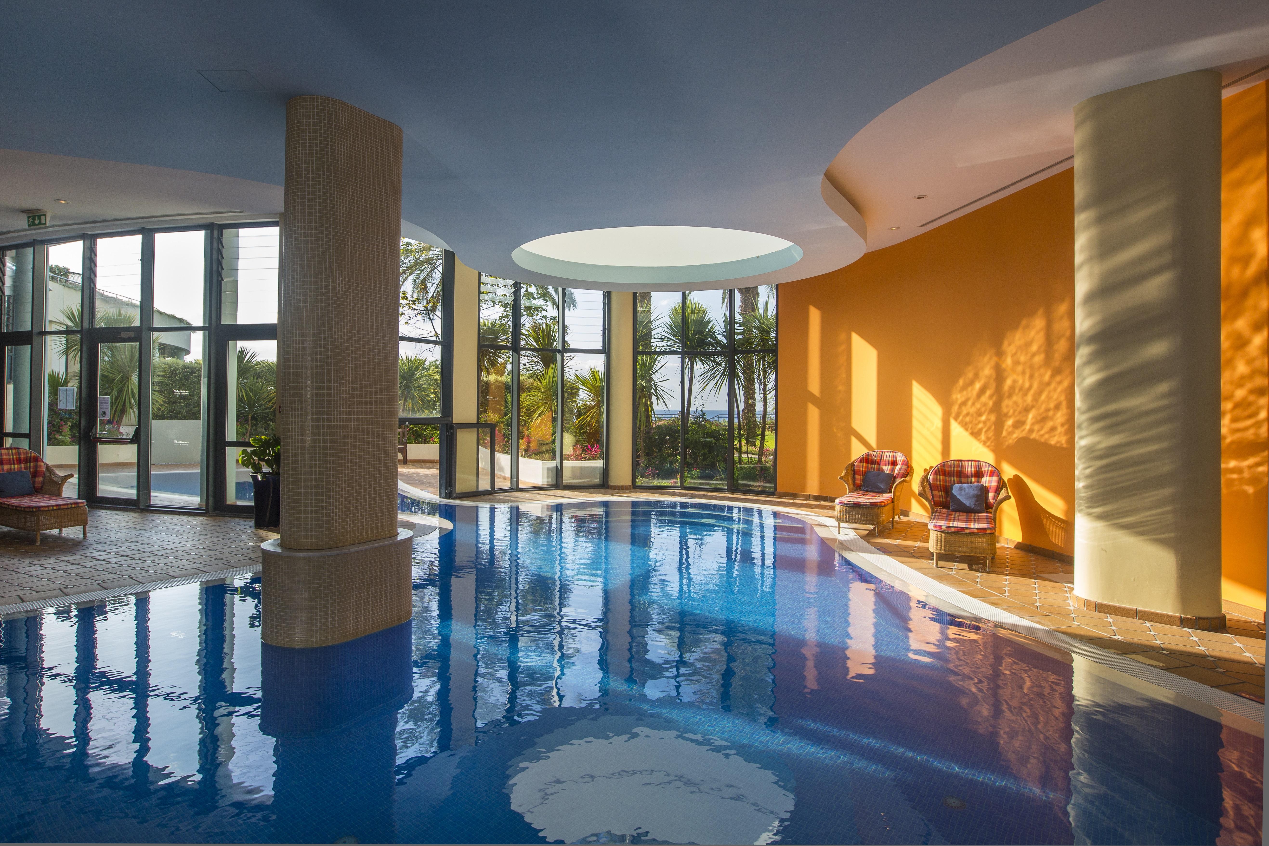 Pestana Grand Ocean Resort Hotel Funchal Dış mekan fotoğraf The swimming pool at the hotel