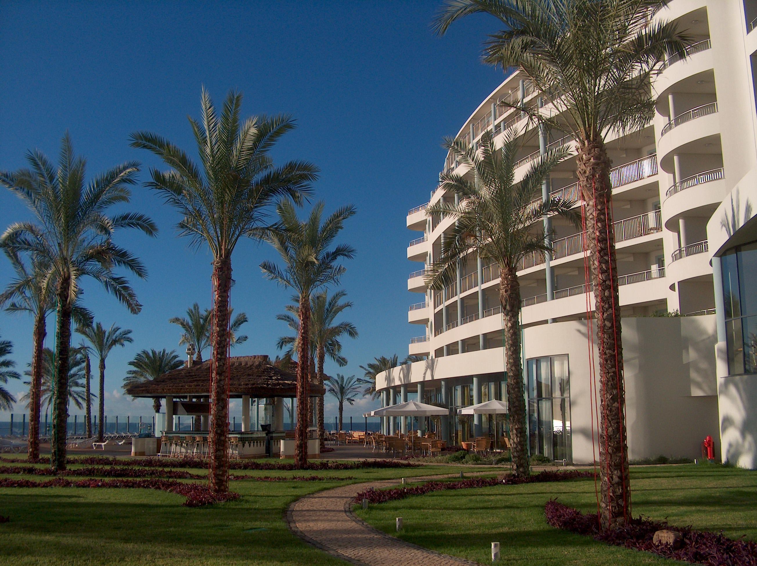 Pestana Grand Ocean Resort Hotel Funchal Dış mekan fotoğraf The Dan Hotel