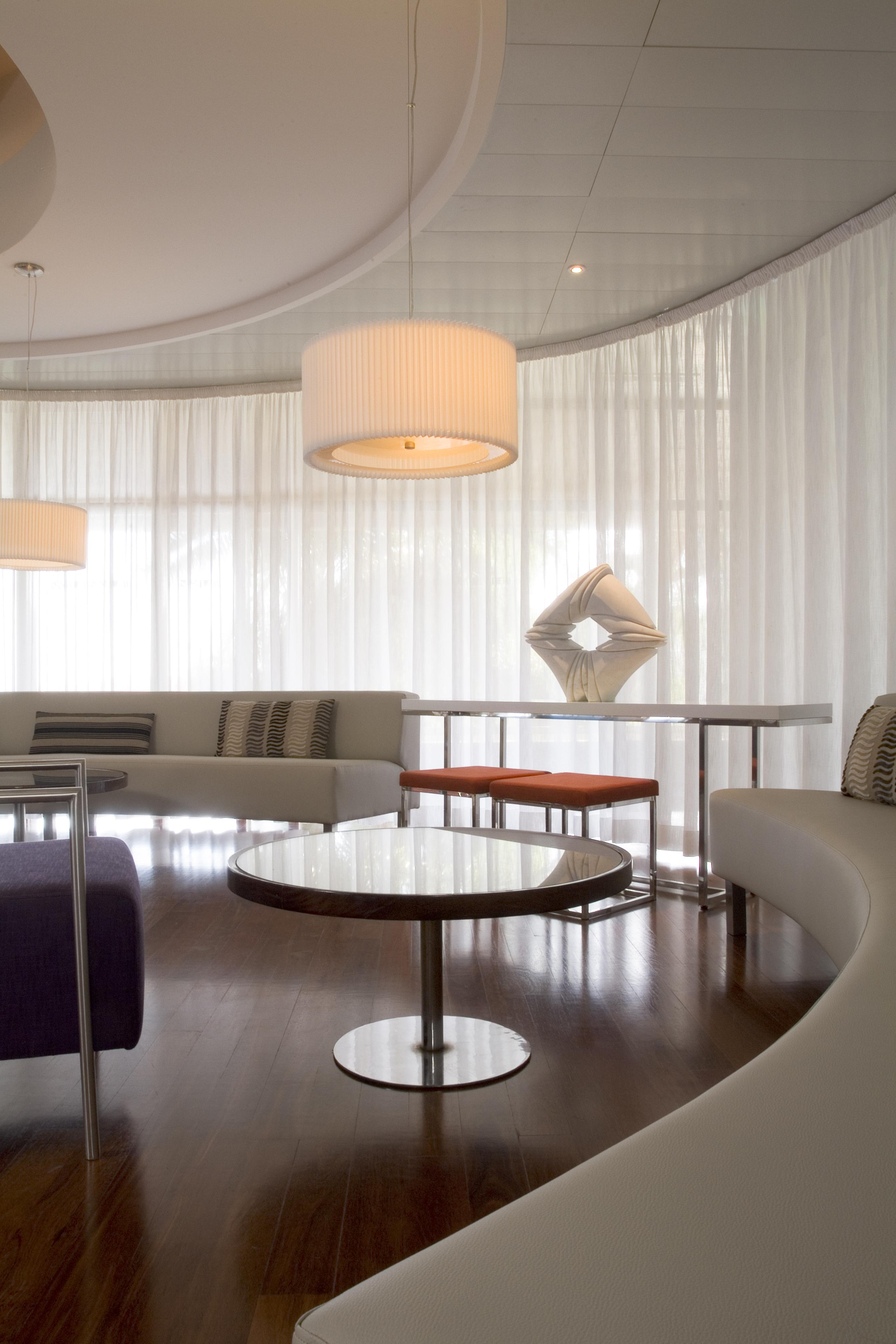Pestana Grand Ocean Resort Hotel Funchal Dış mekan fotoğraf The interior of the lounge