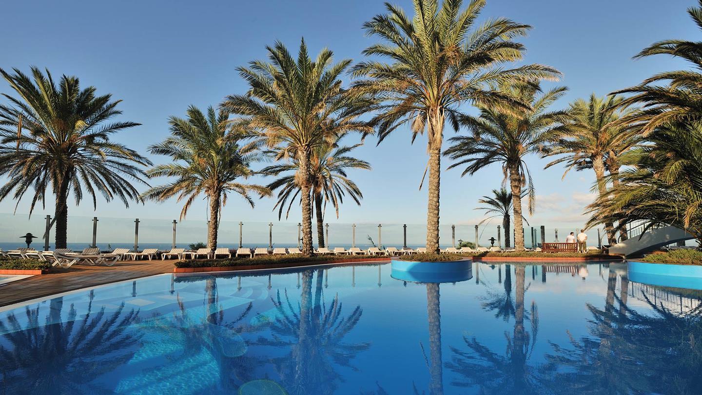 Pestana Grand Ocean Resort Hotel Funchal Dış mekan fotoğraf The Royal Pool