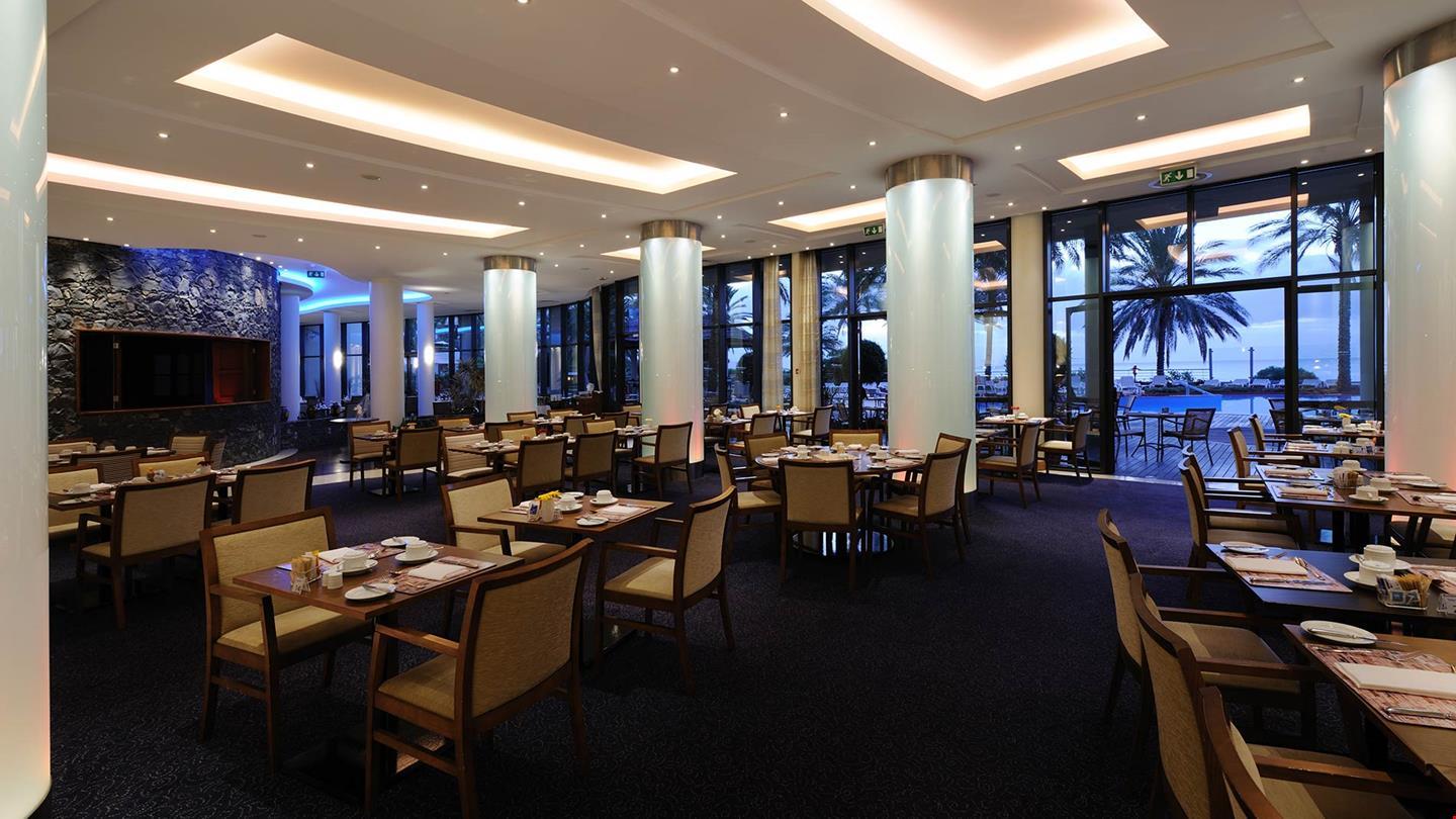 Pestana Grand Ocean Resort Hotel Funchal Dış mekan fotoğraf The restaurant