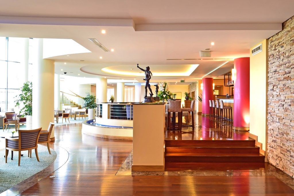 Pestana Grand Ocean Resort Hotel Funchal Dış mekan fotoğraf The lobby of the hotel